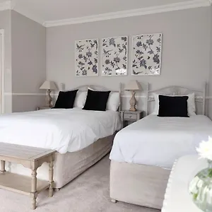 Balally House Bed & Breakfast Shannon
